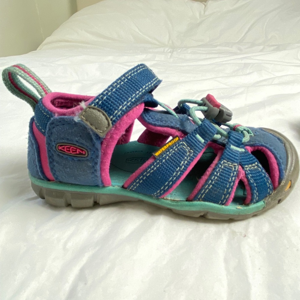 Keen sandals for little girl